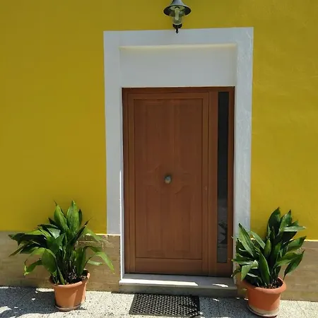 Edera *